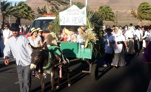 Cientos de personas disfrutaron de la romería en honor a San Bartolomé