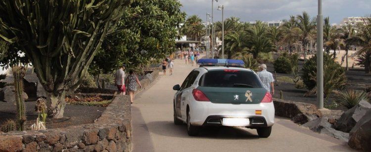 Atracan a un empleado de un restaurante en Costa Teguise y le roban la recaudación del día