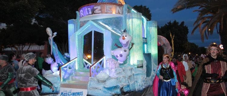 "Frozen", consigue el primer premio en el desfile de carrozas de Arrecife