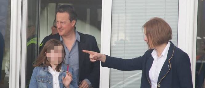 David Cameron y su familia ya están en Lanzarote