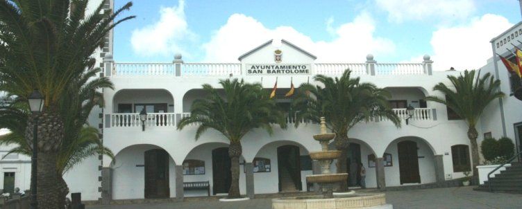 San Bartolomé embargará las cuentas de los bancos "morosos" que mantienen deudas con el Ayuntamiento