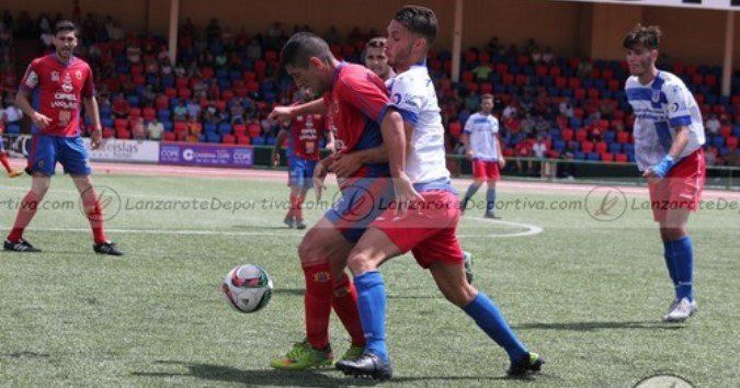 La UD Lanzarote se contagia del ritmo del Cruz Santa y no pasa del empate (0-0)