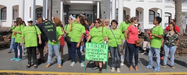 Las Kellys protagonizan una nueva protesta ante un hotel: No vamos a tolerar ningún abuso