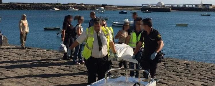 Un hombre de 60 años fallece ahogado cerca del Muelle de la Pescadería en Arrecife