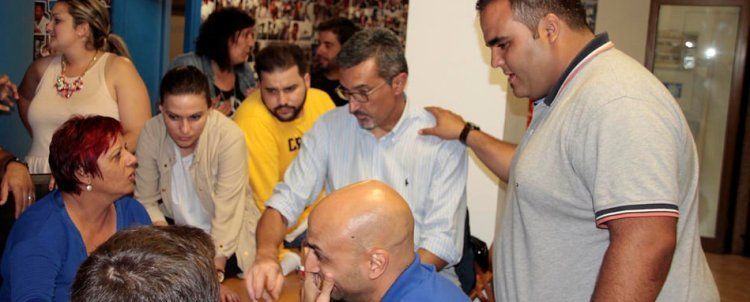 Noche de capa caída en CC tras su segundo descenso electoral en Lanzarote
