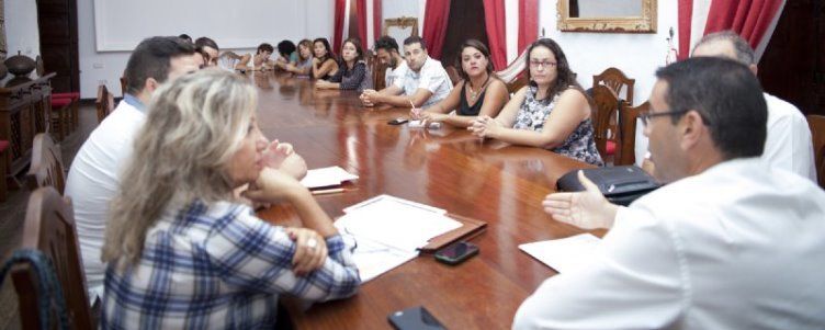 El alcalde de Teguise solicitará a Educación un nuevo centro escolar para Costa Teguise "sin barracones"