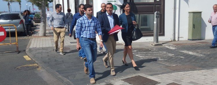 El PSOE suspendió de militancia a Montelongo antes de que dimitiera como alcalde
