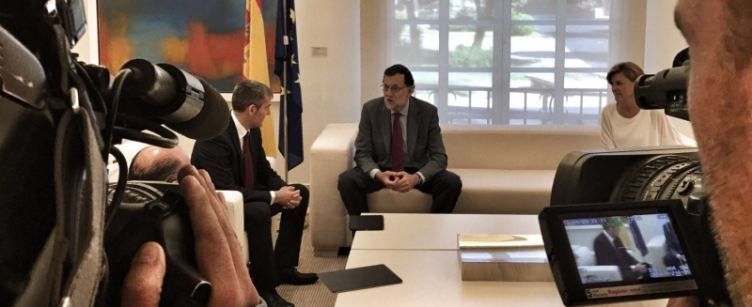 CC inicia las conversaciones con Rajoy sin "cheques en blanco ni líneas rojas"