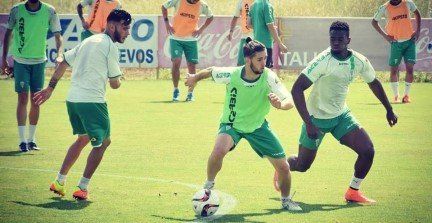 El centrocampista Alex Expósito realizará la pretemporada con la UD Lanzarote