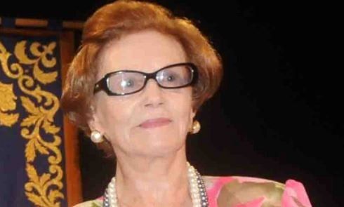 La alcaldesa de San Bartolomé muestra sus condolencias por el fallecimiento de Carmen Siverio