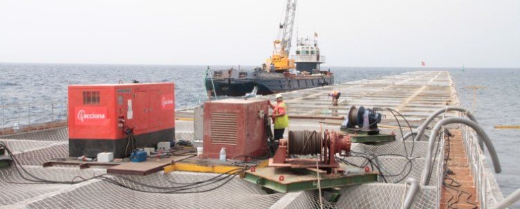 Termina la construcción de los cajones para ampliar el muelle de Los Mármoles