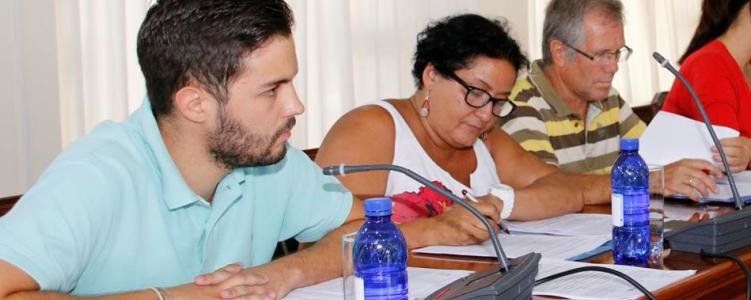 El gobierno de Arrecife busca a toda costa garantizar apoyos de parte de la oposición en asuntos clave