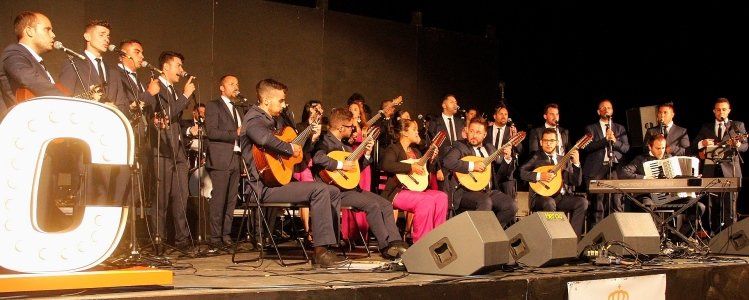 Uga disfrutó del viaje musical de Jóvenes Cantadores