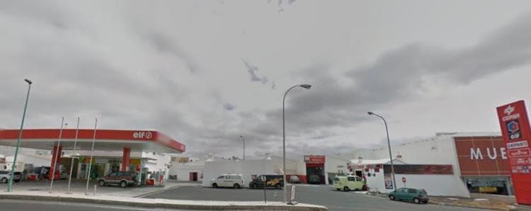 Dos encapuchados con cuchillos atracaron otra gasolinera en Arrecife