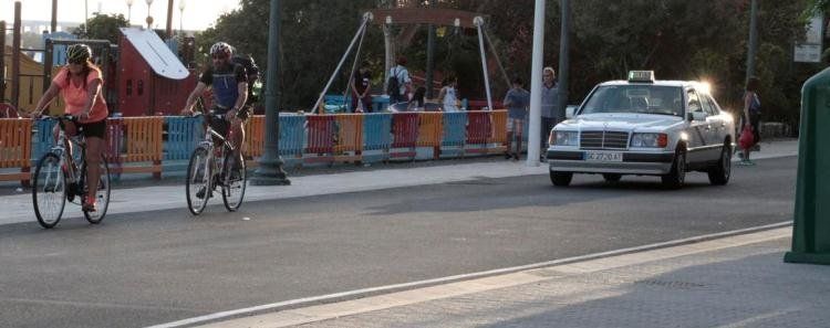 El Ayuntamiento abre la Avenida de Arrecife solo para vehículos autorizados