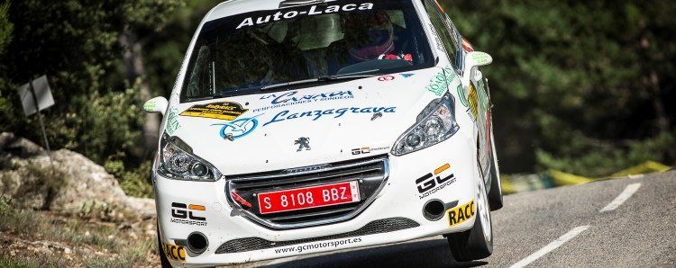 Lemes y Peñate completan una frustrante segunda etapa en el RallyRACC