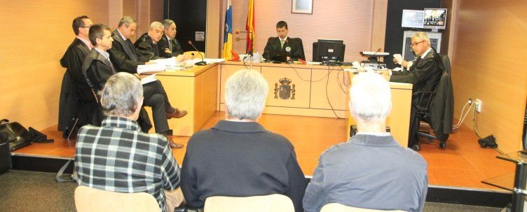 La Audiencia absuelve a tres trabajadores de Inalsa y anula la condena por la explosión de 2005