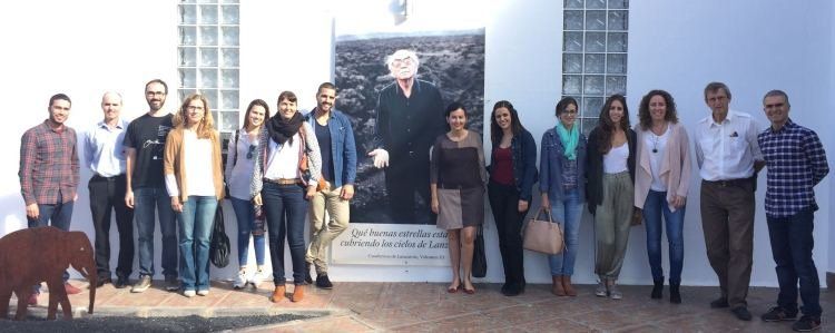 Equipos de marketing de los CACT y la SPEL acuden a conocer A Casa de Saramago para promocionarla