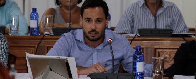 El Pleno de Arrecife toma conocimiento de la renuncia de Joel Delgado como concejal del PP