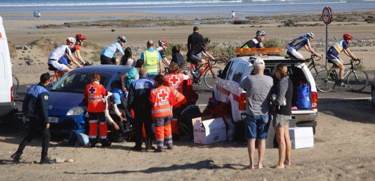 Detenidas in fraganti 4 personas cuando excavaban en la arena para esconder 75 kilos de hachís