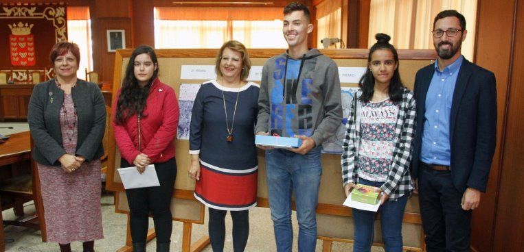 Diego Salces del IES Tías gana el 'IV concurso de carteles contra la violencia de género' del Cabildo