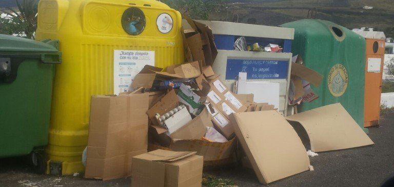 Yaiza critica el servicio de recogida selectiva de residuos que realiza el Cabildo en el municipio