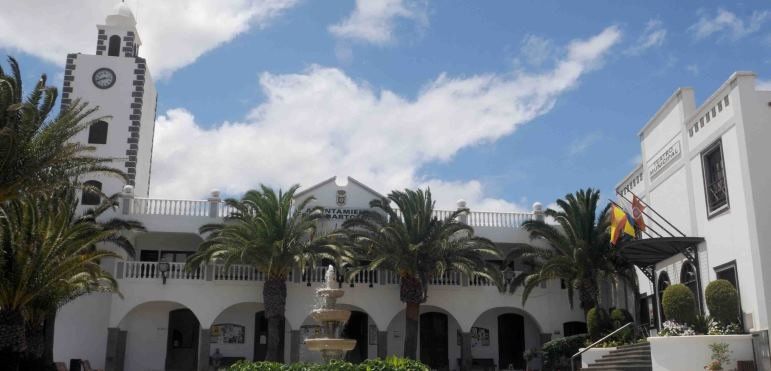 El Ayuntamiento busca un local de alquiler en Playa Honda para las oficinas de la Policía Local