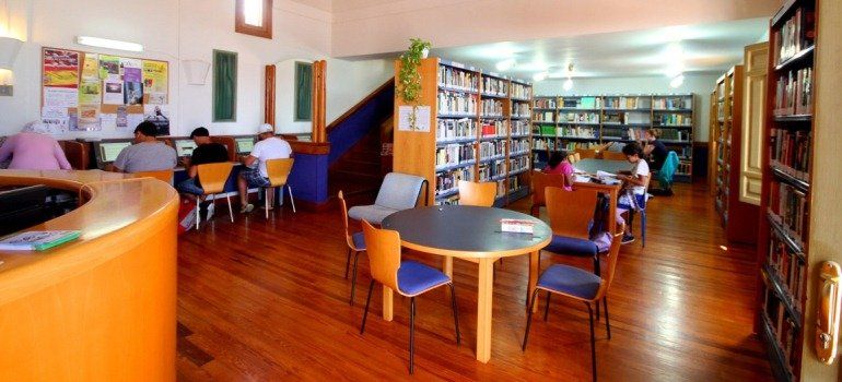 The municipal library of Puerto del Carmen is moving