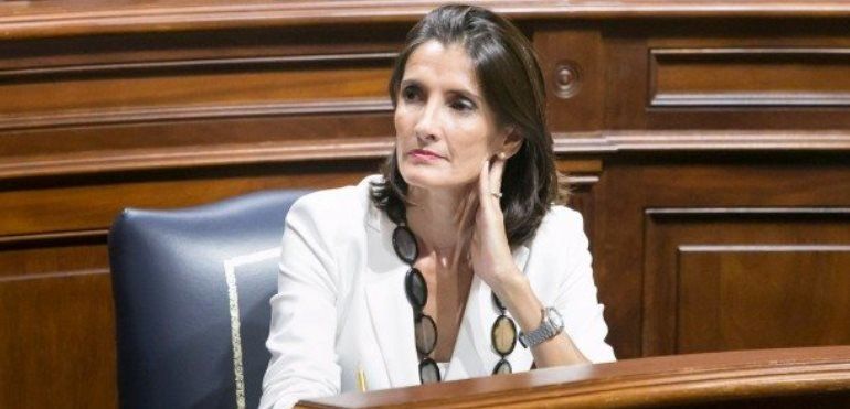 El PSOE cree que Clavijo no cesa a Mariate Lorenzo por "miedo a perder el apoyo de CC en Lanzarote"