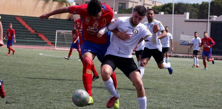 La UD Lanzarote se mete en la lucha por el play off tras ganar al Arucas CF (3-1)