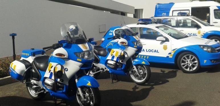 La Policía de Tías interviene más de 1.800 artículos falsificados para vender en Puerto del Carmen