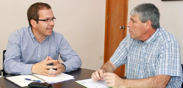 El Cabildo pide colaboración al Gobierno para desarrollar proyectos de investigación agrarios