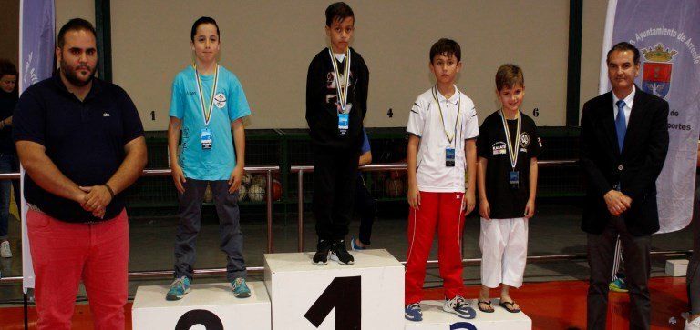 Arrecife reúne a 330 karatecas en el Campeonato de Canarias Infantil de Karate