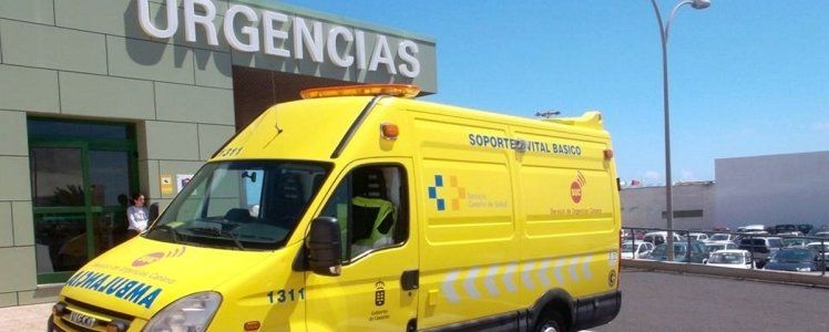 Herido grave un turista tras caer de una primera planta de un complejo hotelero de Costa Teguise