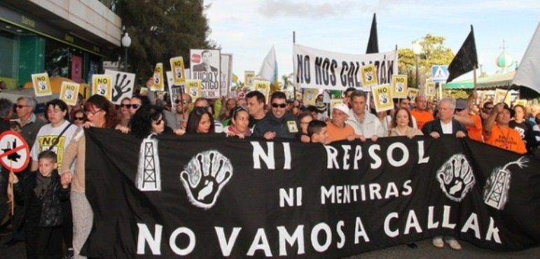 Europa mantiene abierta la investigación sobre los permisos a Repsol al confirmar que España no los ha anulado