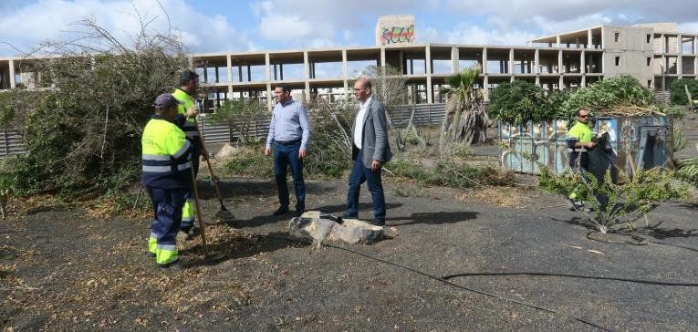 El Ayuntamiento señala la mejora de las zonas verdes de Costa Teguise
