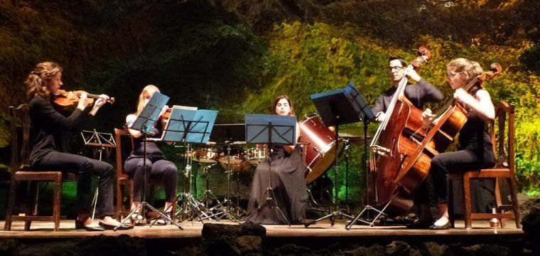 La Joven Orquesta de Canarias conquista a los lanzaroteños en la Cueva de Los Verdes