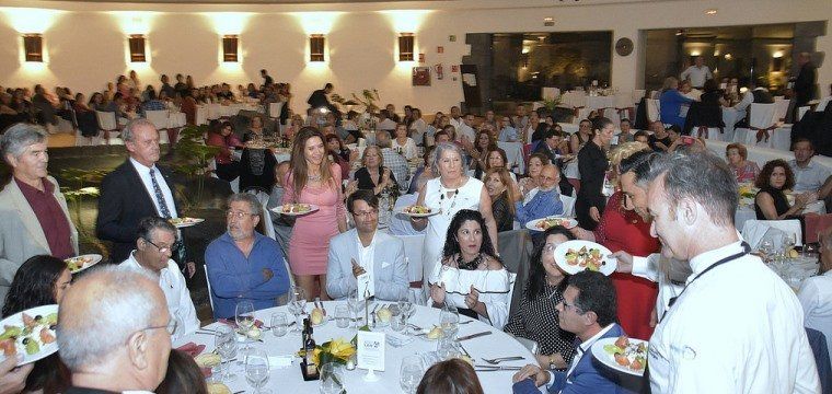Rotary Club llena el Monumento al Campesino en una cena benéfica para ayudar a Afol, Afa y Adislan