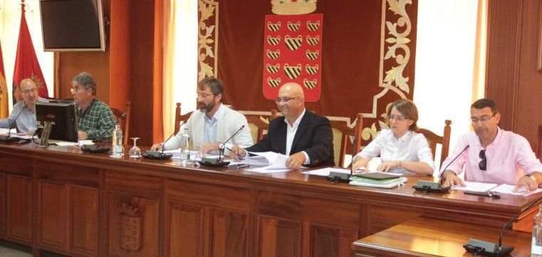 Unidos por Lanzarote denuncia un auténtico desastre organizartivo en la nueva Red Tributaria insular