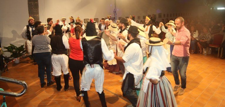 El Festival de Coplas de Guanapay  homenajea a la Magia natural de La Graciosa
