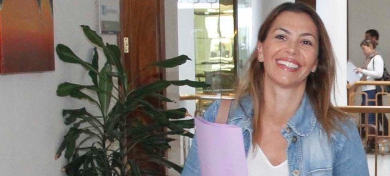 The PP requests that the Hospital Insular can have access to the medical history of the SCS patients