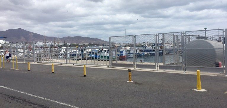 Puertos Canarios invertirá más de 300.000 euros en mejoras en el puerto de Playa Blanca este año