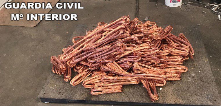 Detenidas tres personas por el robo de 600 kilos de cobre en San Bartolomé