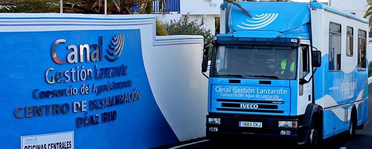 Madrid investiga si existe un gran pelotazo y un goteo de pelotacitos de Canal en Lanzarote