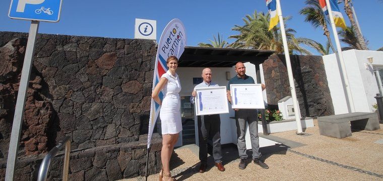 Las dos oficinas de Información Turística de Puerto del Carmen reciben un sello por su alta calidad