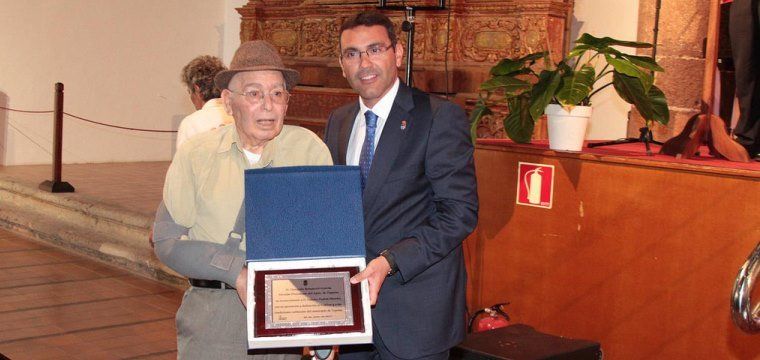 Teguise homenajea al destacado timplista y vecino Federico Padrón Morales