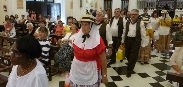 La Villa realiza una ofrenda a Nuestra Señora del Carmen