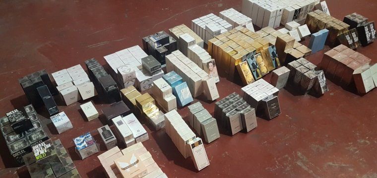 Incautados cerca de 400 perfumes falsificados valorados en más de 32.000 euros