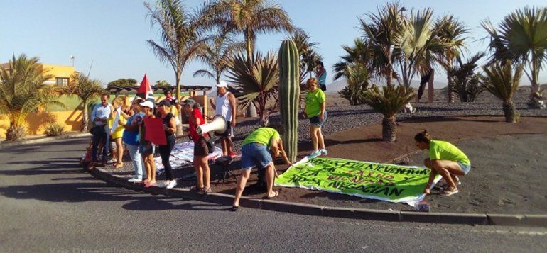 Denuncian una agresión a la presidenta de Las Kellys de Lanzarote en una protesta en Corralejo