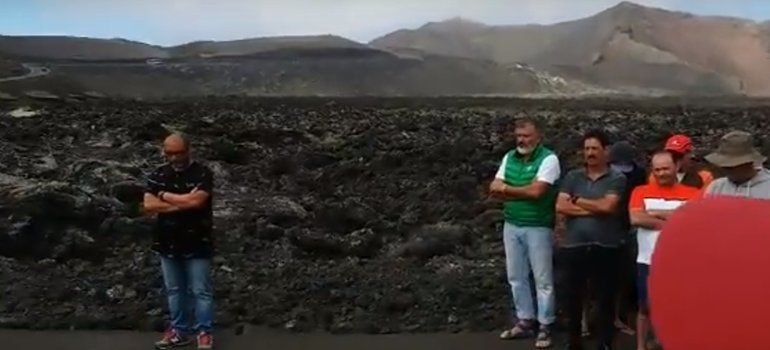 Los trabajadores en huelga de los Centros también rinden homenaje a las víctimas del atentado